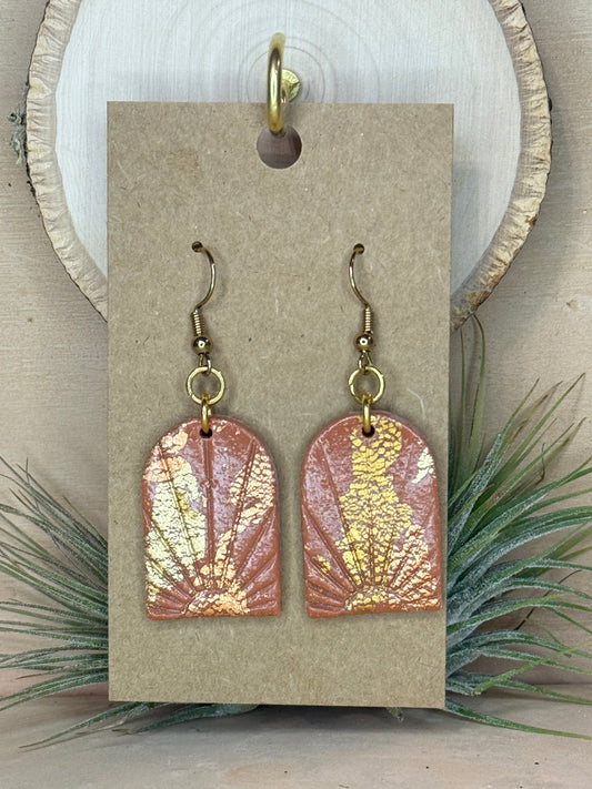 Golden Horizon Hooks